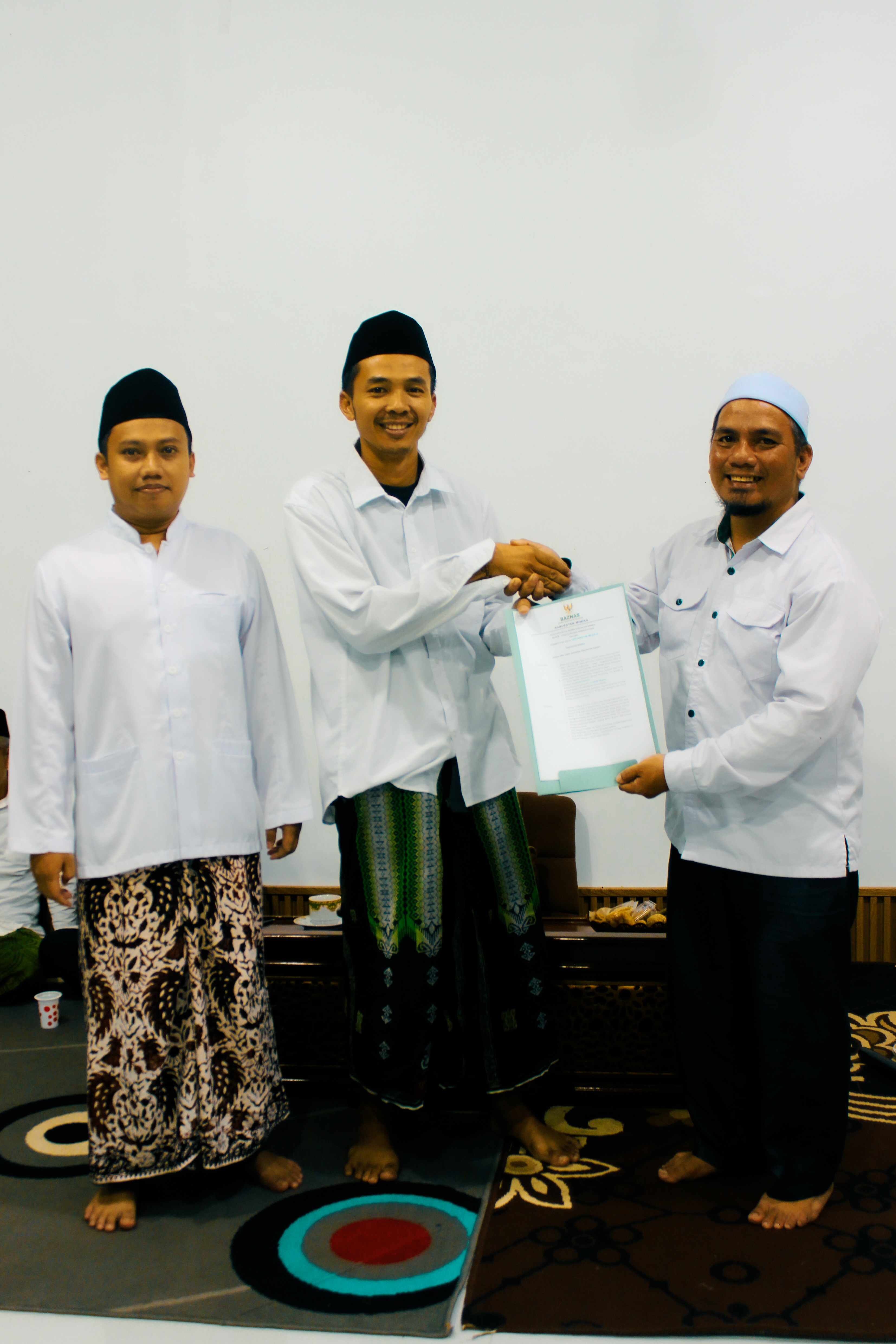 Penyerahan Surat Keputusan (SK)